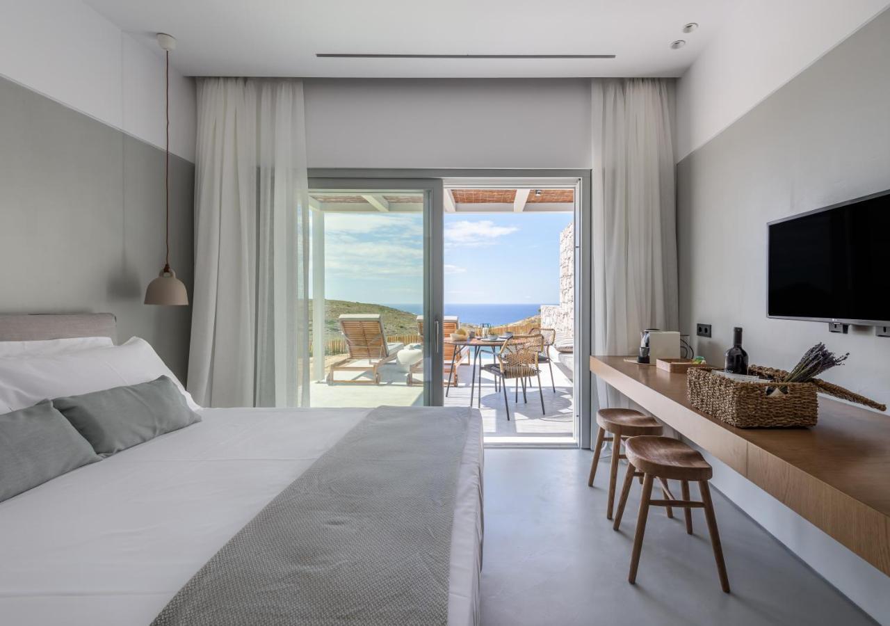 Ariadne Suites Mytakas Экстерьер фото